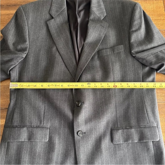 Lauren Ralph Lauren Men's 2 Button Wool Blazer Size 44L Gray Striped - Picture 8 of 12